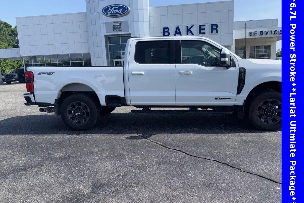 2023 Ford F-250 photo 1