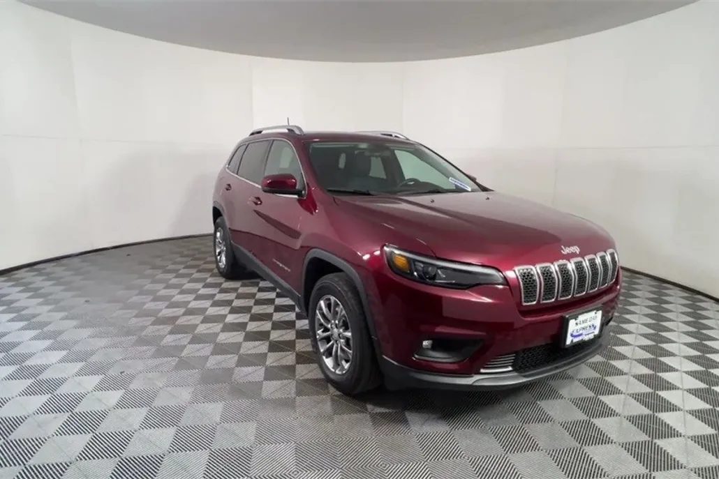 2019 Jeep Cherokee Latitude photo 1