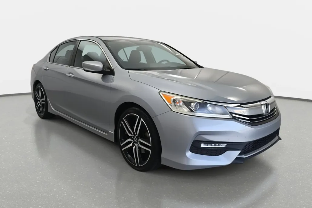 2017 Honda Accord Sport photo 1