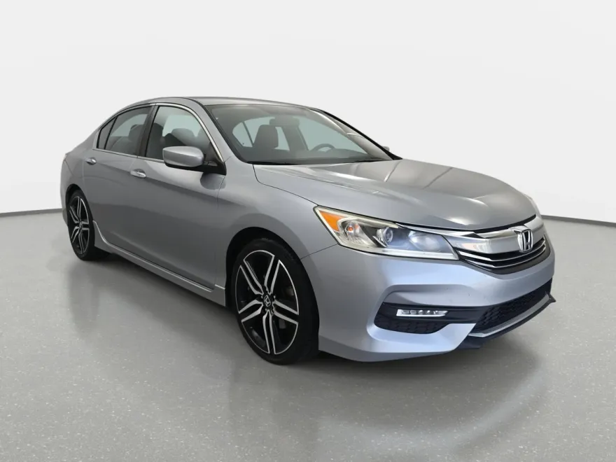 2017 Honda Accord Sport photo 1