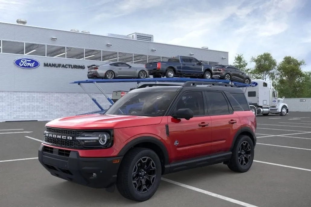 2025 Ford Bronco Sport Outer Banks photo 1