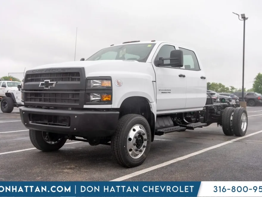 2024 Chevrolet Silverado 5500HD Work Truck photo 1