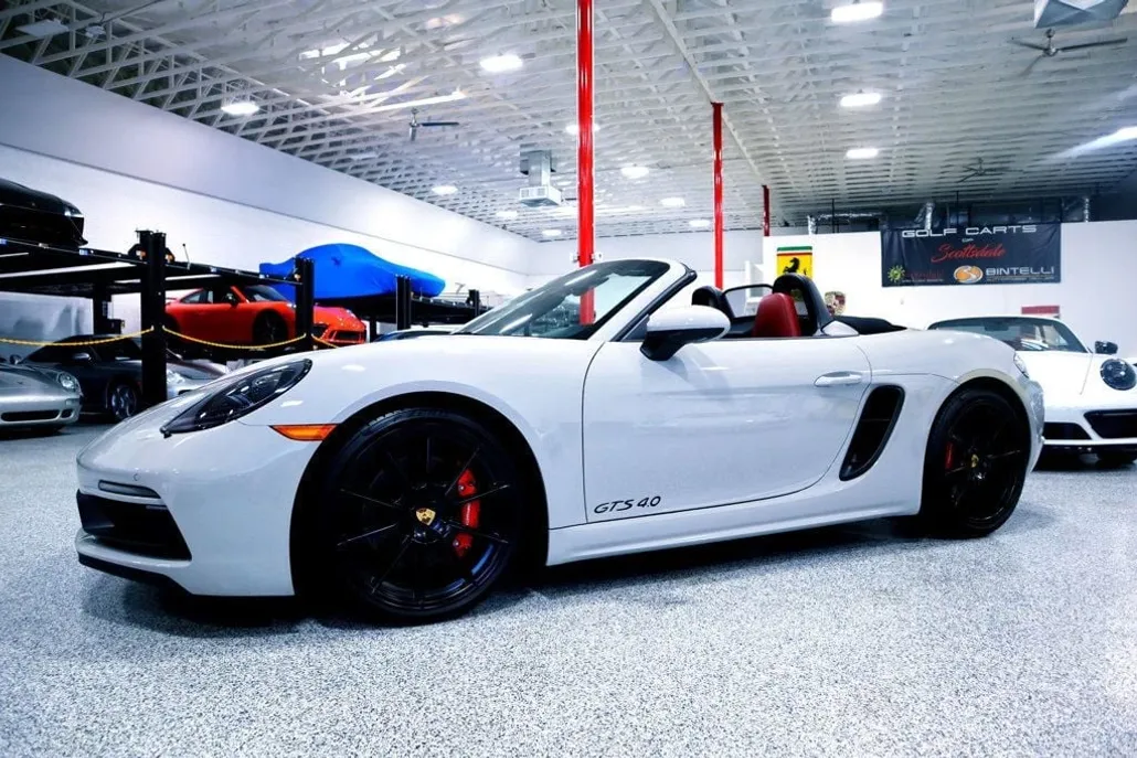 2024 Porsche Boxster photo 1