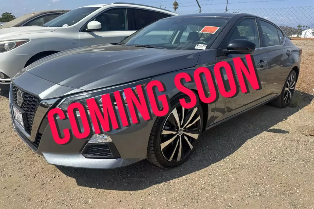 2022 Nissan Altima 2.5 SR photo 1