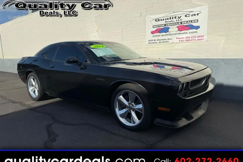 2014 Dodge Challenger R/T photo 1