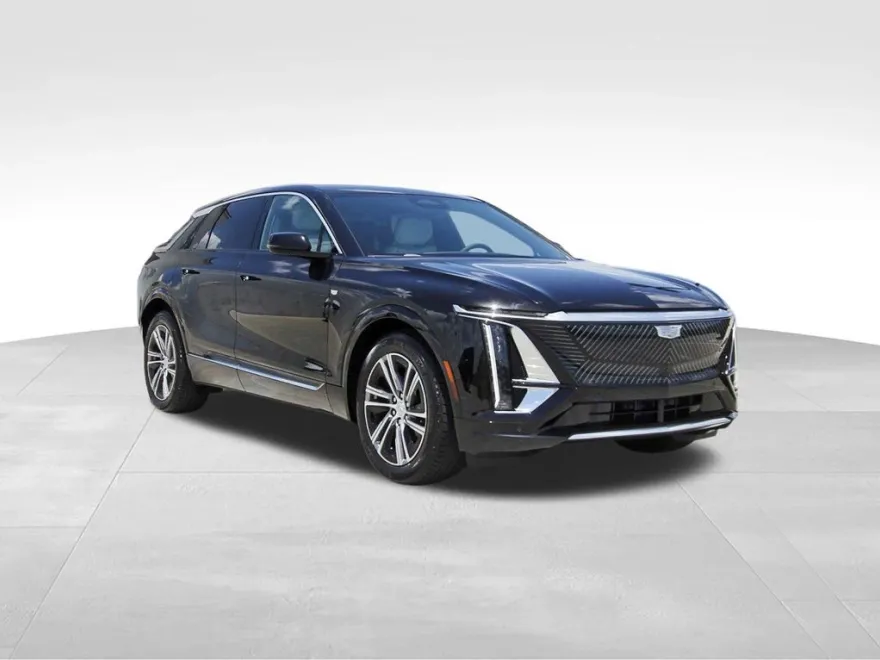 2025 Cadillac Lyriq Luxury photo 1