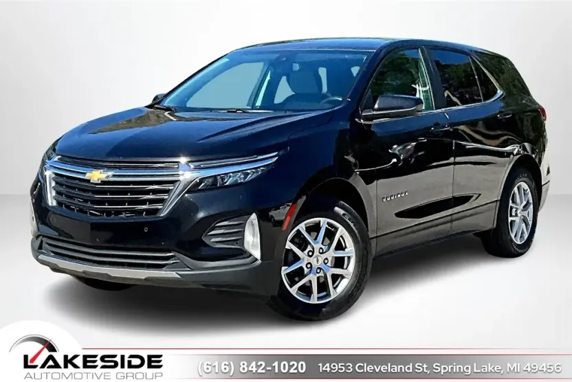 2022 Chevrolet Equinox LT photo 1