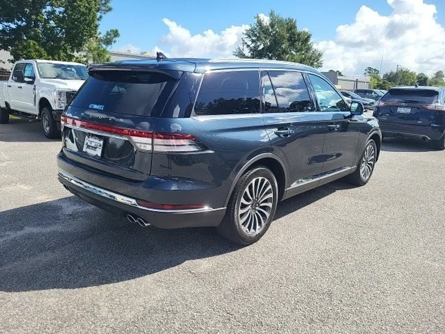 2022 Lincoln Aviator Reserve photo 1