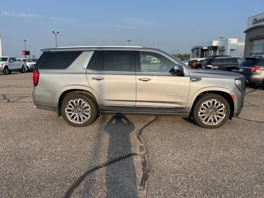 2023 Gmc Yukon Denali Ultimate photo 1