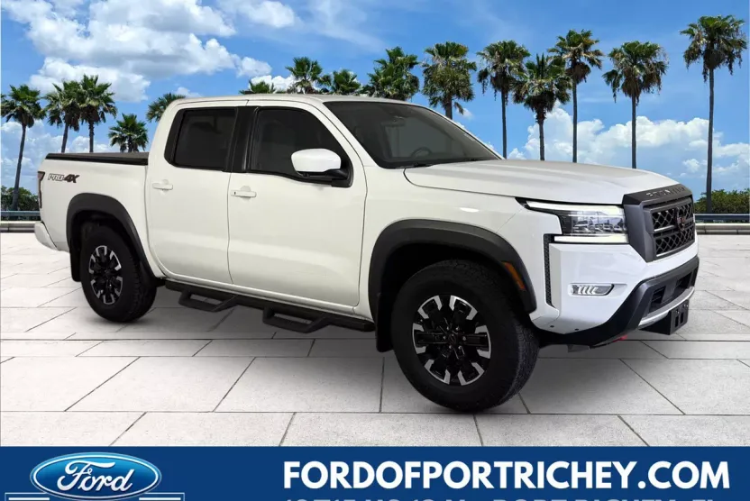 2022 Nissan Frontier PRO-4X photo 1