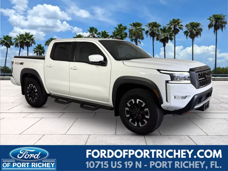 2022 Nissan Frontier PRO-4X photo 1