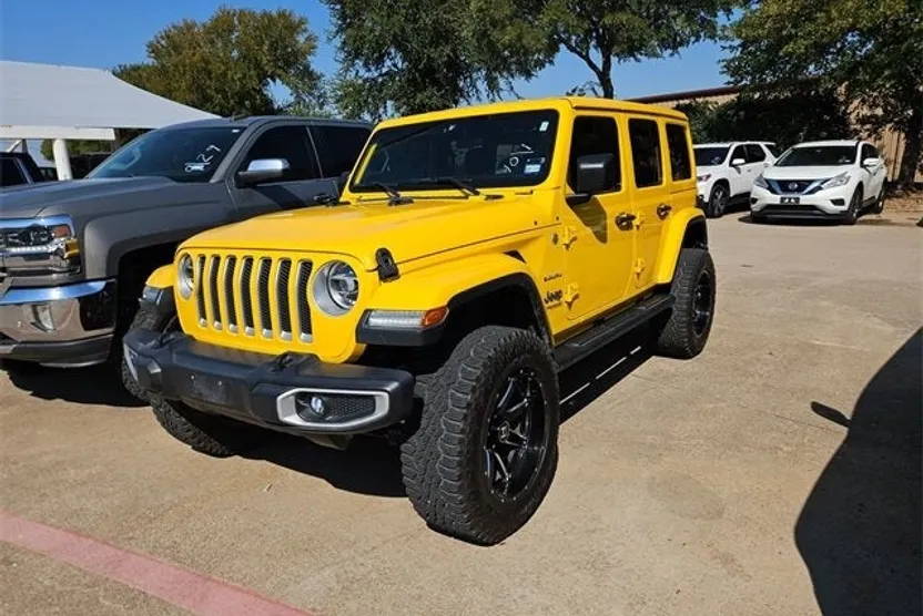 2020 Jeep Wrangler Unlimited Sahara photo 1