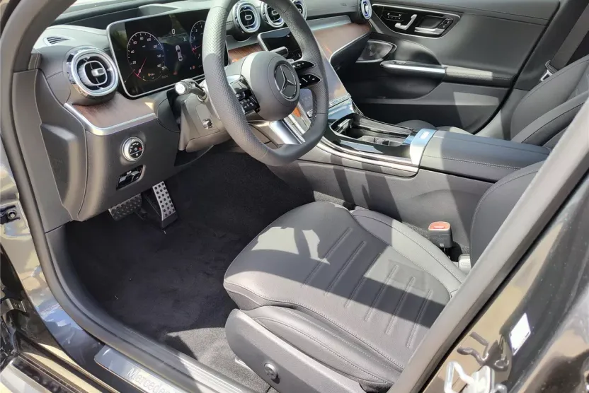 2025 Mercedes Benz C 300 photo 1