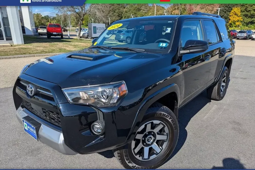 2024 Toyota 4Runner TRD Off-Road photo 1