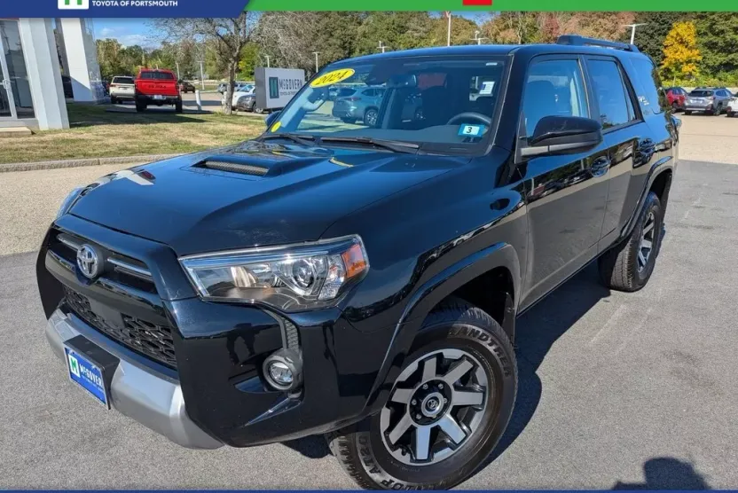 2024 Toyota 4Runner TRD Off-Road photo 1
