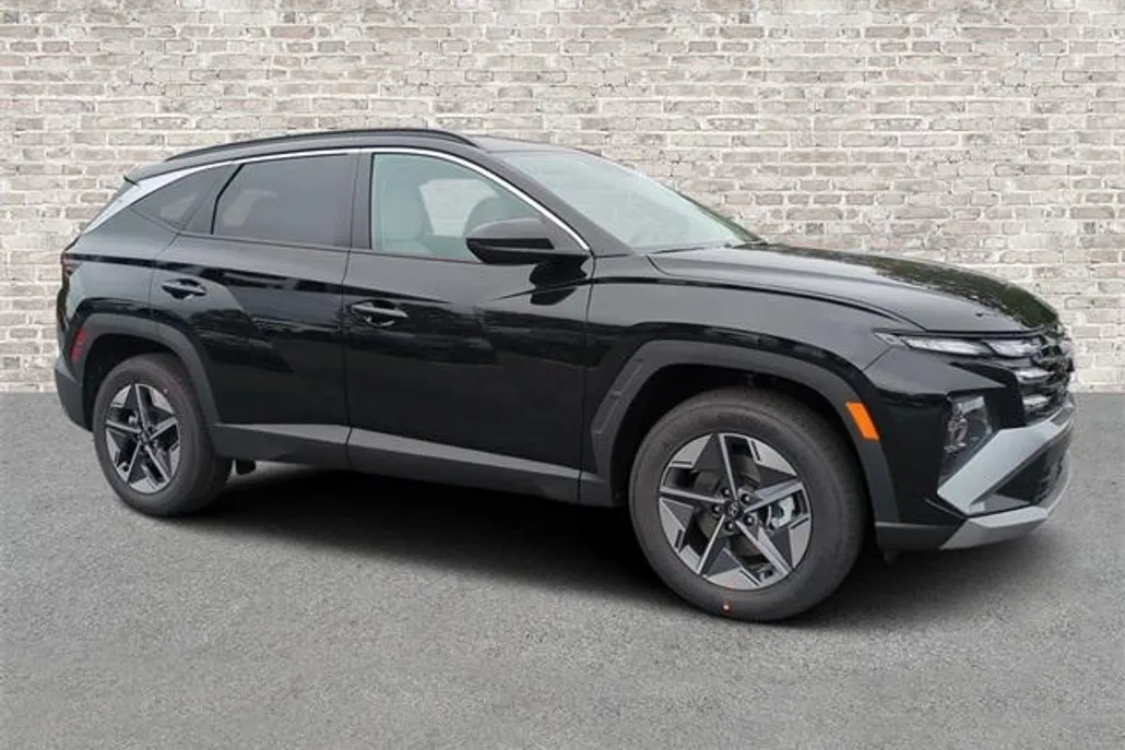 2026 Hyundai Tucson SEL photo 1