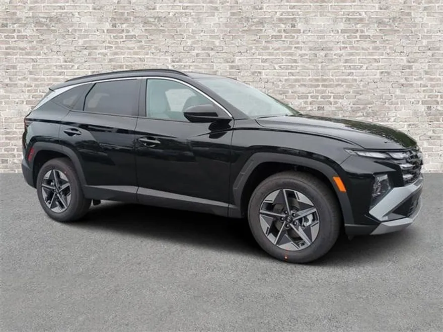 2026 Hyundai Tucson SEL photo 1