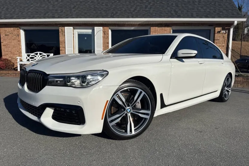 2016 Bmw 740i 7-series photo 1