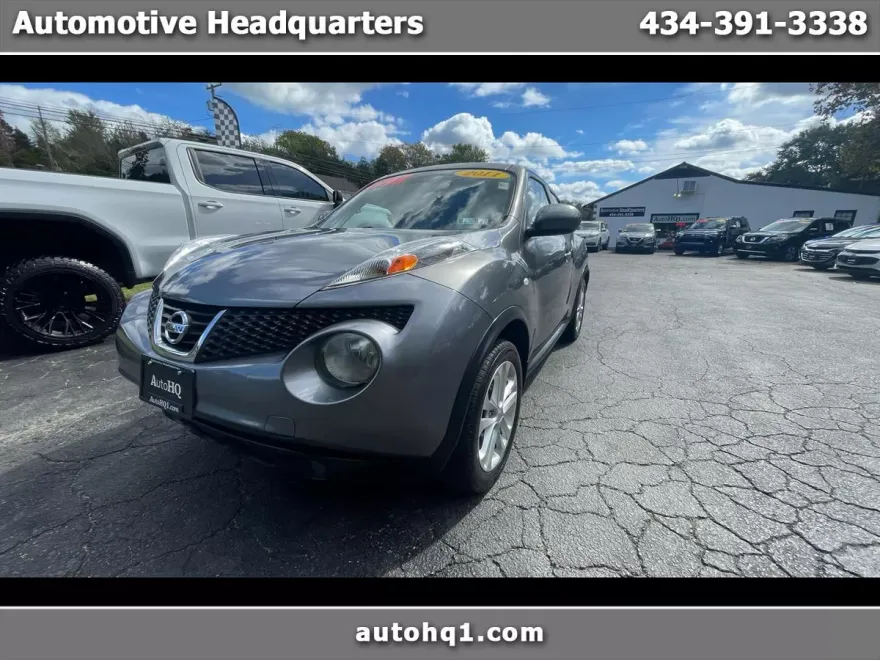 2011 Nissan Juke SL photo 1
