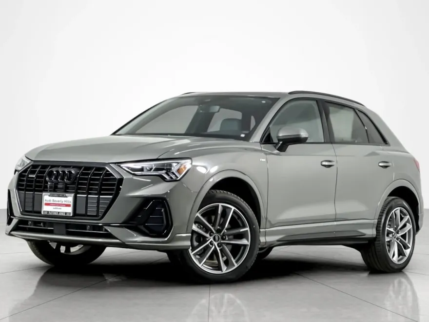 2025 Audi Q3 S line Premium 45 TFSI photo 1