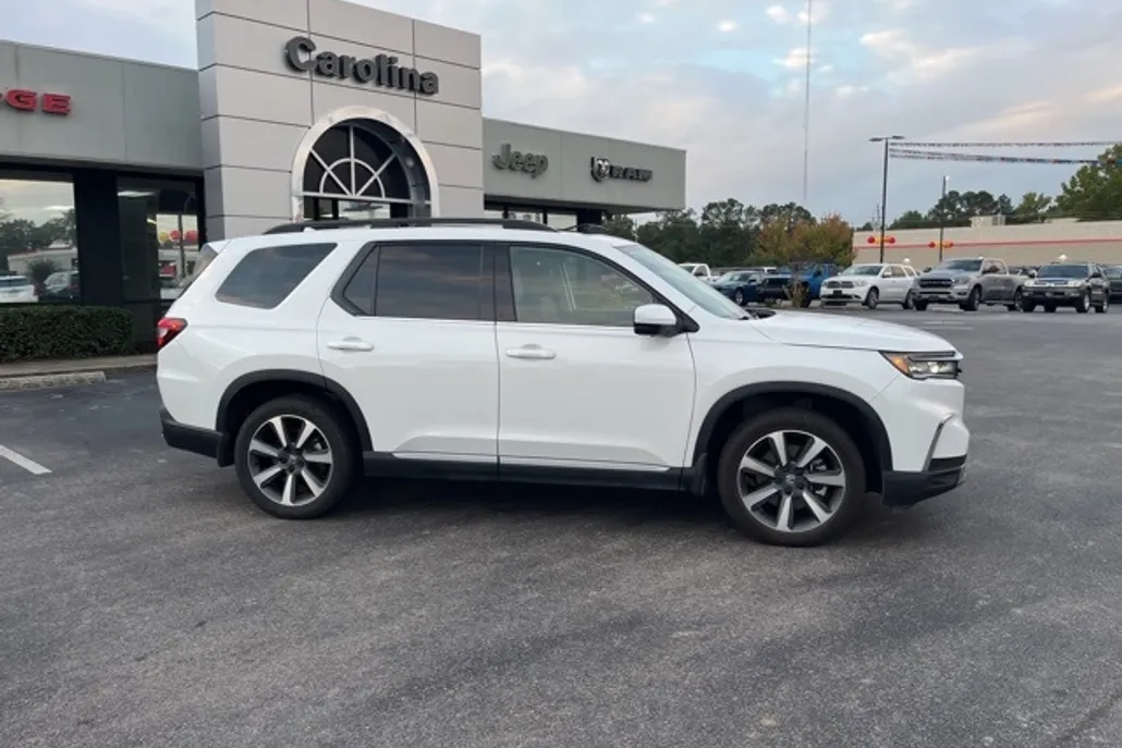 2025 Honda Pilot Elite photo 1