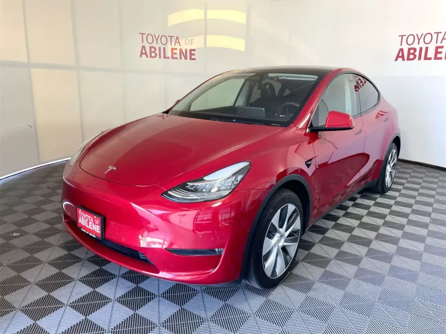 2022 Tesla Model Y Long Range photo 1