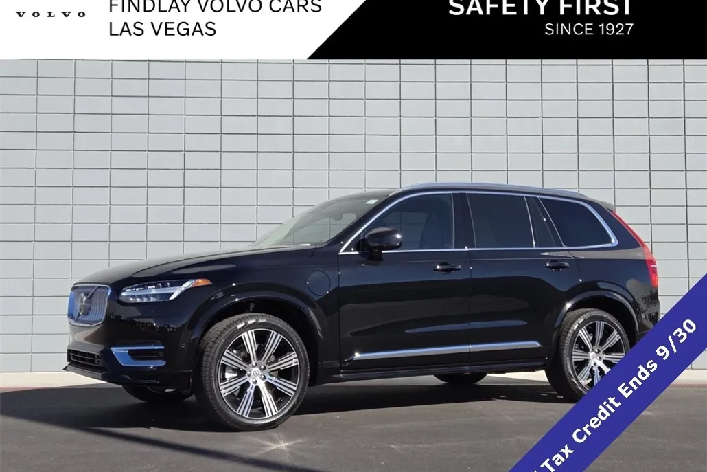 2025 Volvo XC90 T8 Plus photo 1