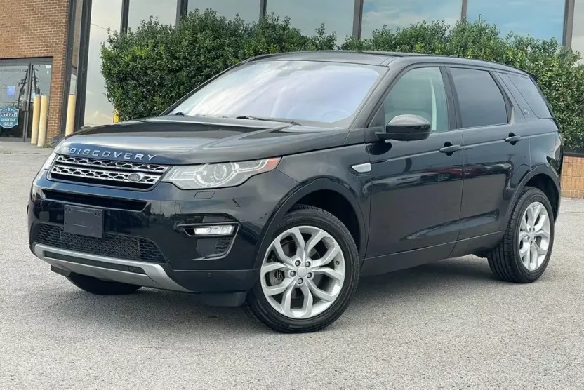 2017 Land Rover Discovery Sport HSE photo 1