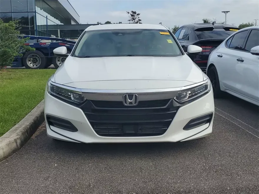 2018 Honda Accord LX photo 1
