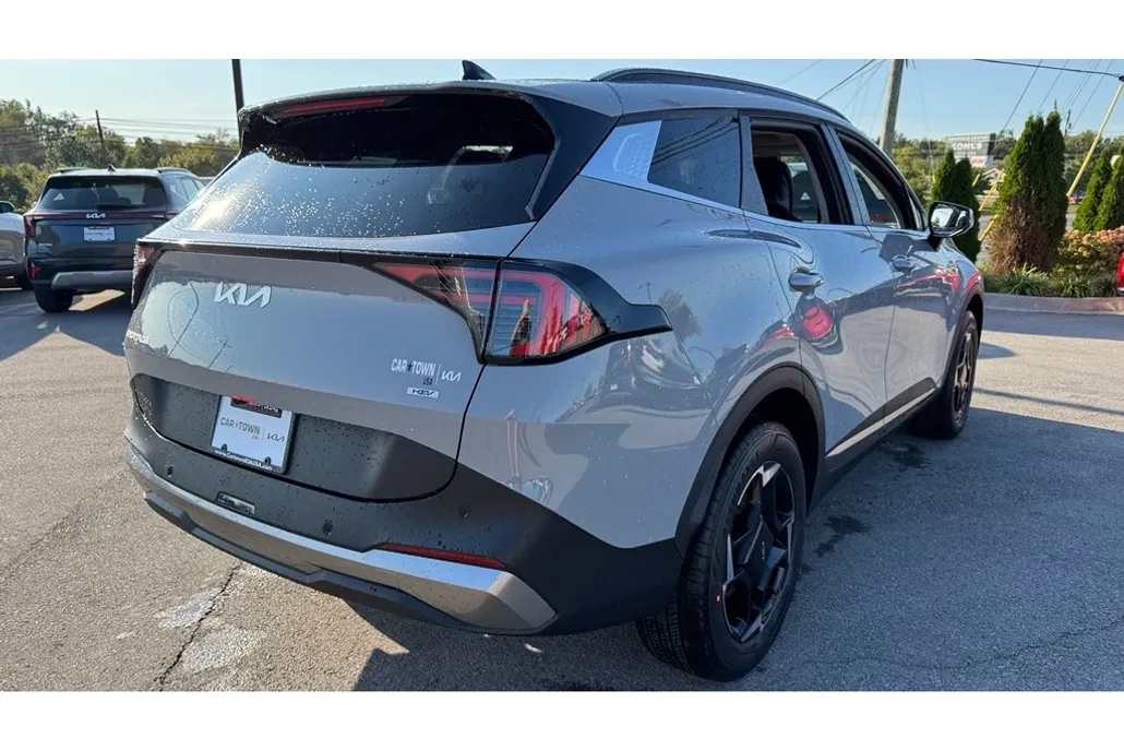 2026 Kia Sportage Hybrid EX photo 1