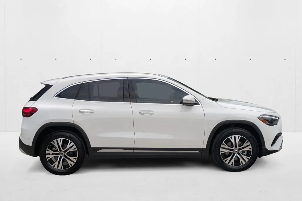 2025 Mercedes Benz GLA 250 photo 1