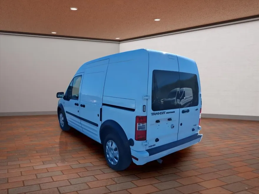 2013 Ford Transit Connect XLT photo 1