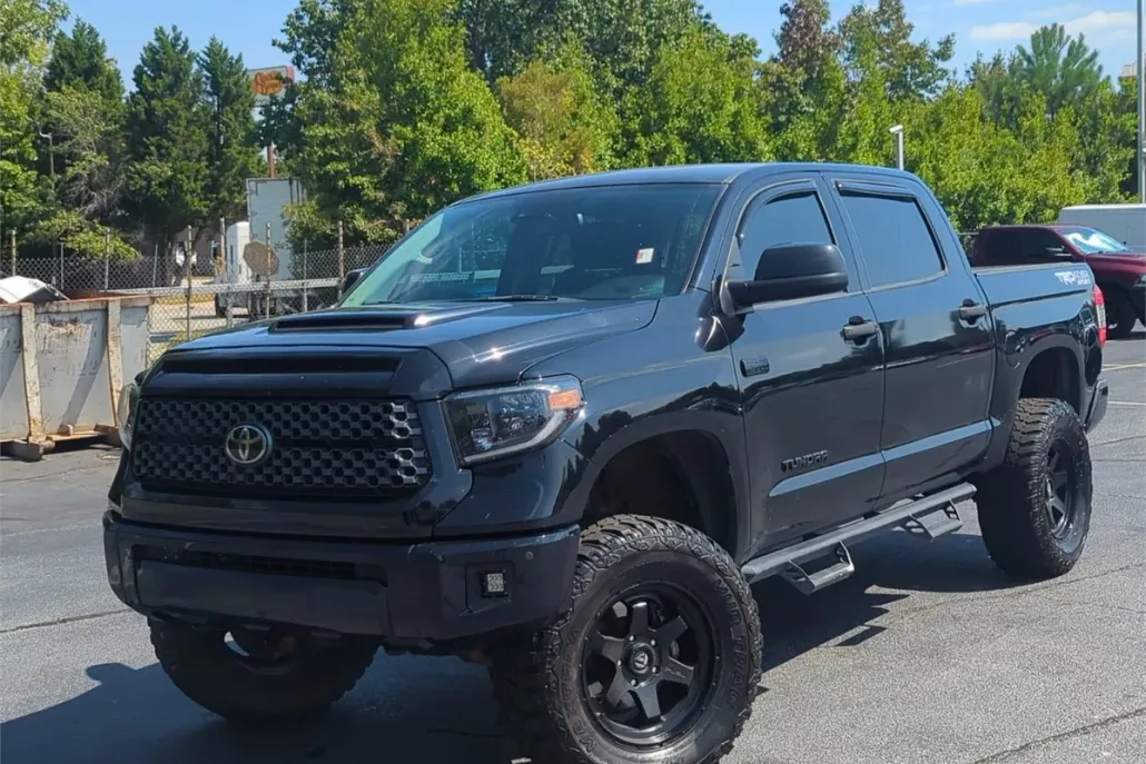 2020 Toyota Tundra SR5 CrewMax photo 1