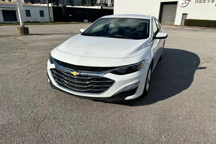 2022 Chevrolet Malibu 1LT photo 1