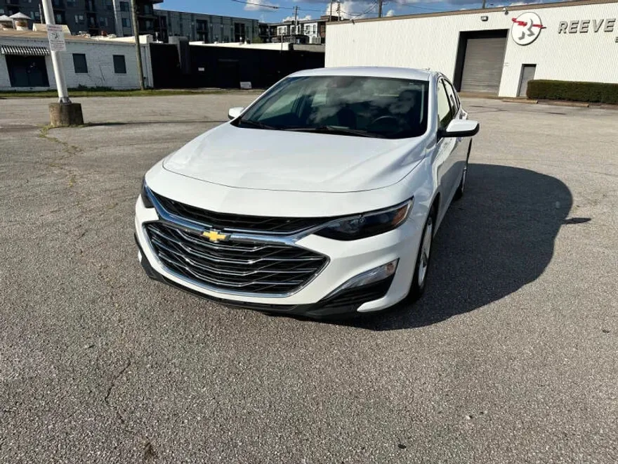 2022 Chevrolet Malibu 1LT photo 1