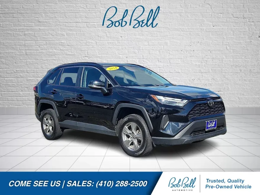 2024 Toyota RAV4 XLE photo 1