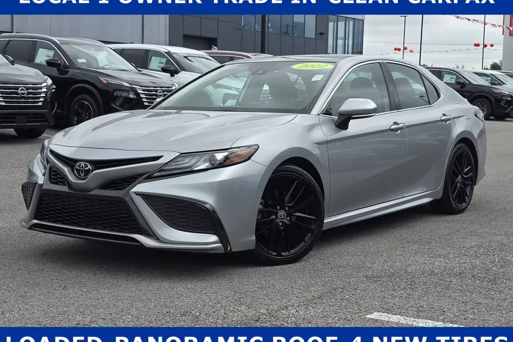 2022 Toyota Camry XSE photo 1