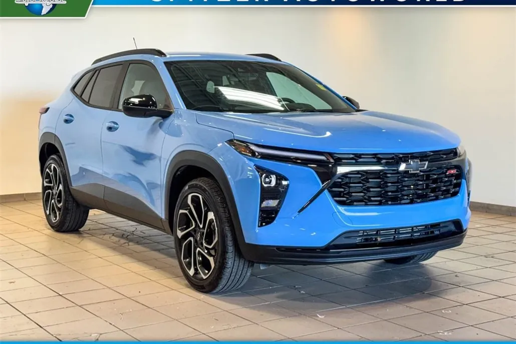 2024 Chevrolet Trax photo 1