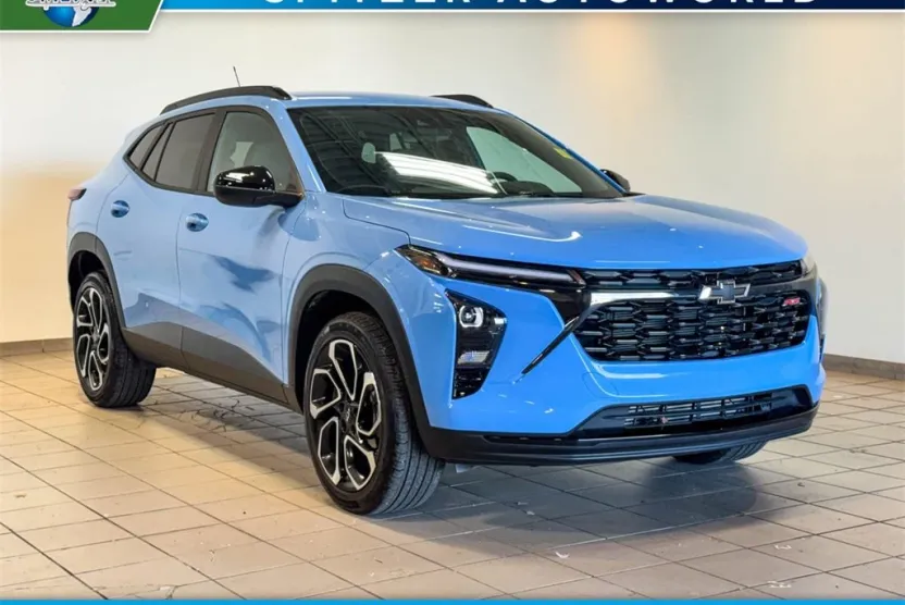 2024 Chevrolet Trax photo 1
