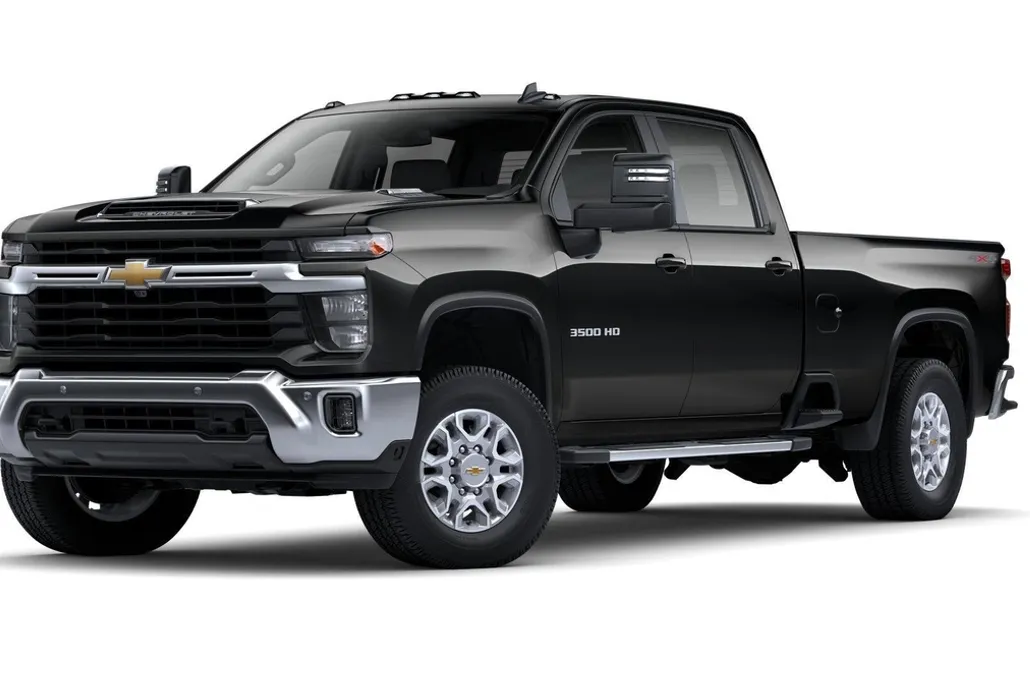2025 Chevrolet Silverado 3500HD LT photo 1