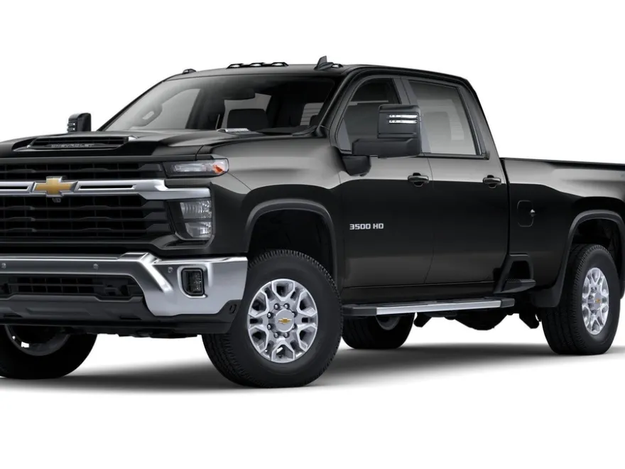 2025 Chevrolet Silverado 3500HD LT photo 1