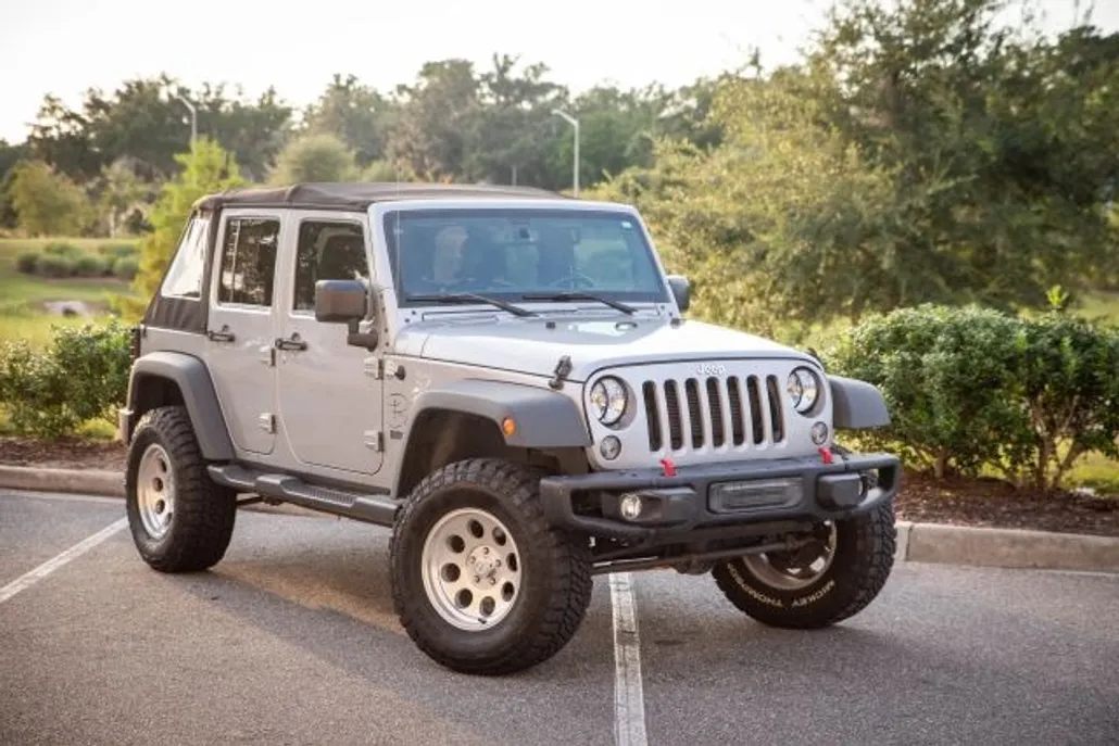 2016 Jeep Wrangler Unlimited Sport photo 1