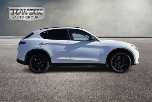 2021 Alfa Romeo Stelvio Sport Base photo 3