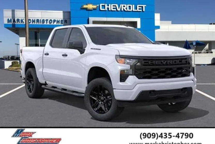 2025 Chevrolet Silverado 1500 Custom photo 1