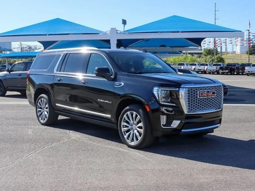 2023 Gmc Yukon XL Denali photo 1