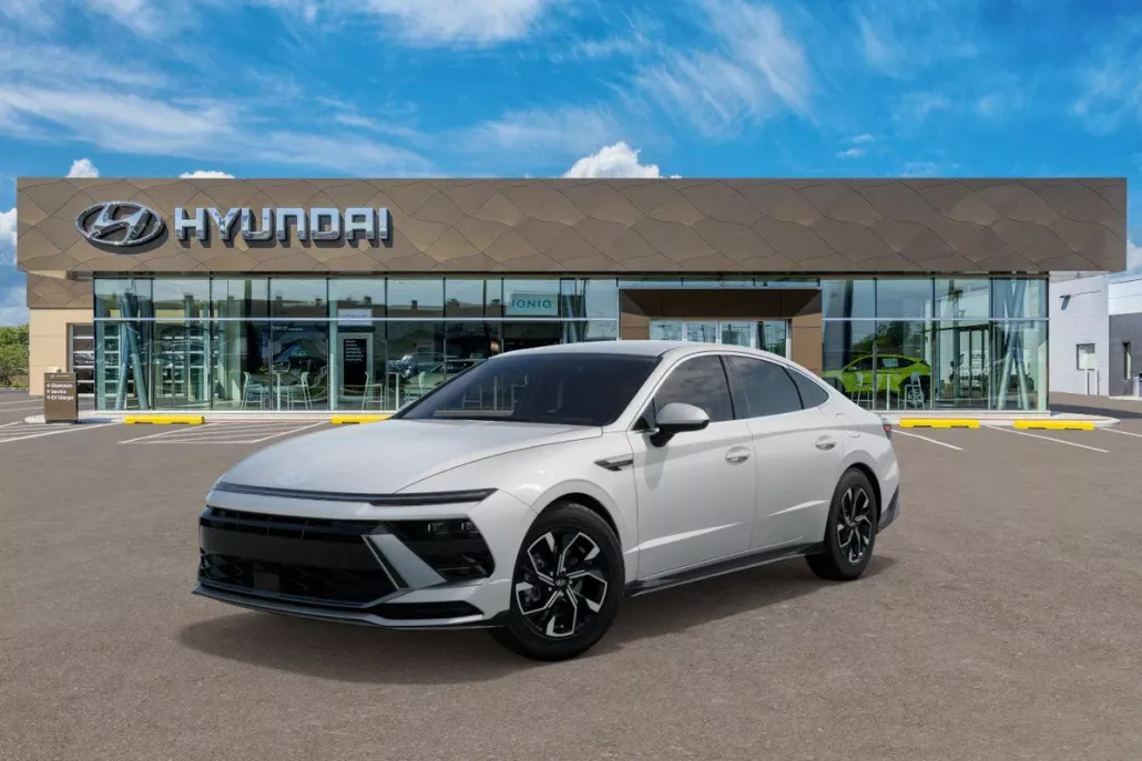 2025 Hyundai Sonata SEL photo 1