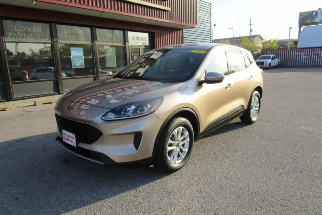 2020 Ford Escape SE photo 1