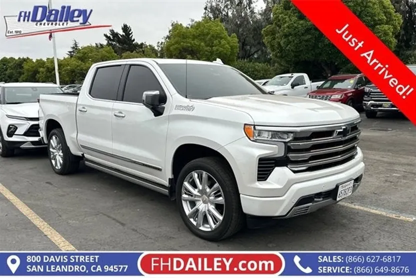 2022 Chevrolet Silverado 1500 High Country photo 1