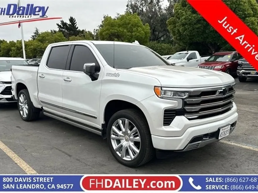 2022 Chevrolet Silverado 1500 High Country photo 1
