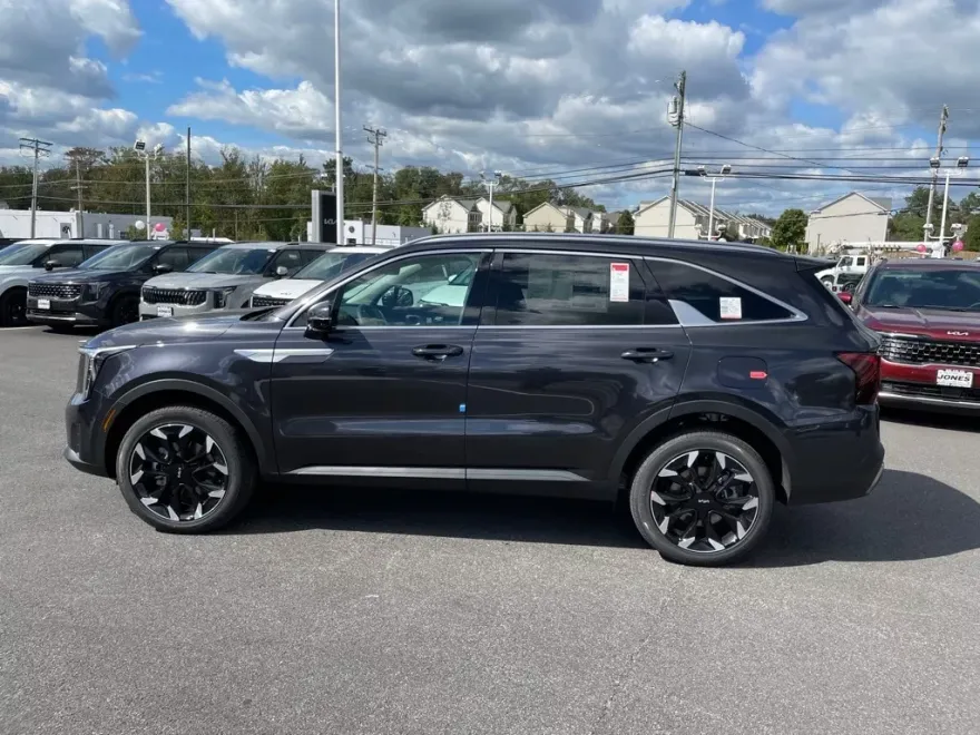 2026 Kia Sorento EX photo 1